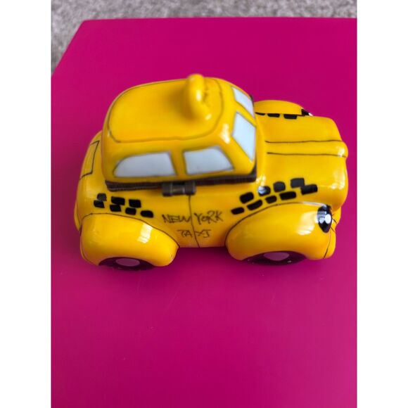 New York Yellow Taxi Cab Ceramic Trinket Box Hand Painted 4" W - Picture 1 of 5